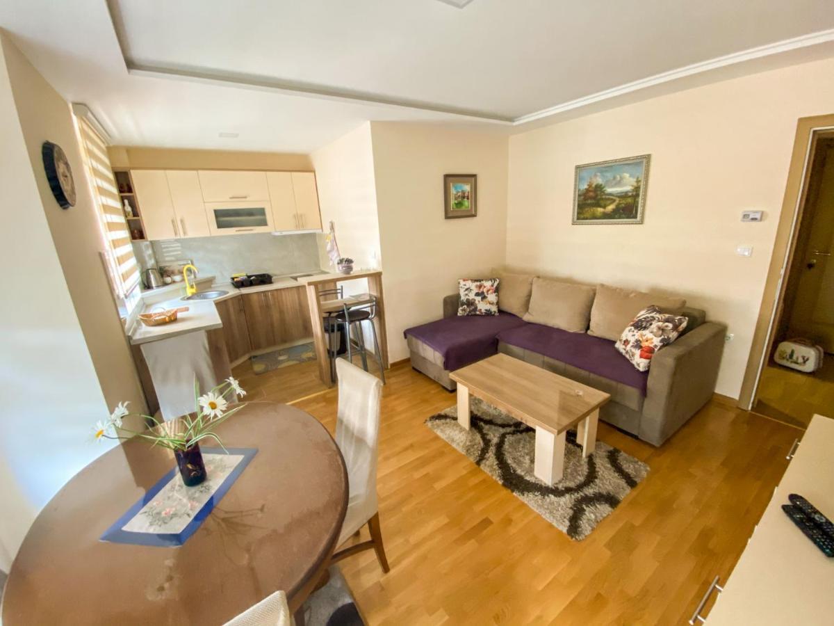 Apartman Bozur ซลาตีบอร์ ภายนอก รูปภาพ
