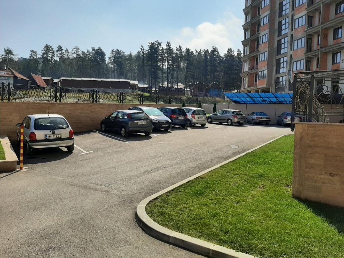 Apartman Bozur ซลาตีบอร์ ภายนอก รูปภาพ