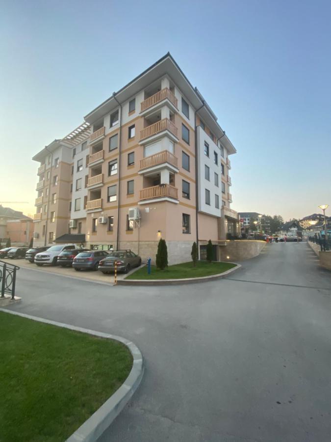 Apartman Bozur ซลาตีบอร์ ภายนอก รูปภาพ