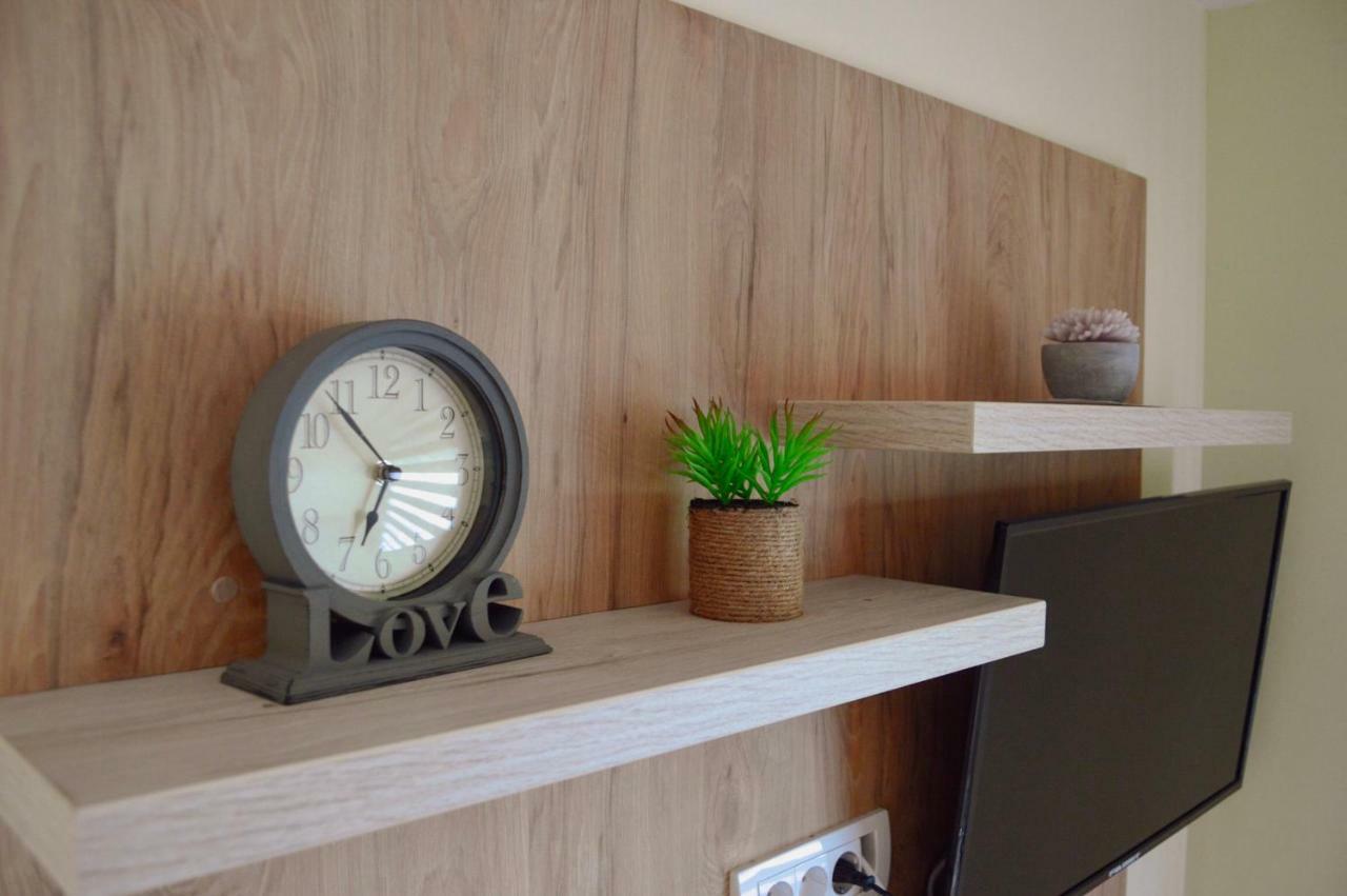 Apartman Bozur ซลาตีบอร์ ภายนอก รูปภาพ