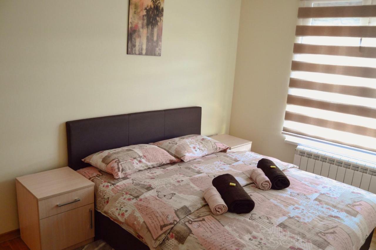 Apartman Bozur ซลาตีบอร์ ภายนอก รูปภาพ