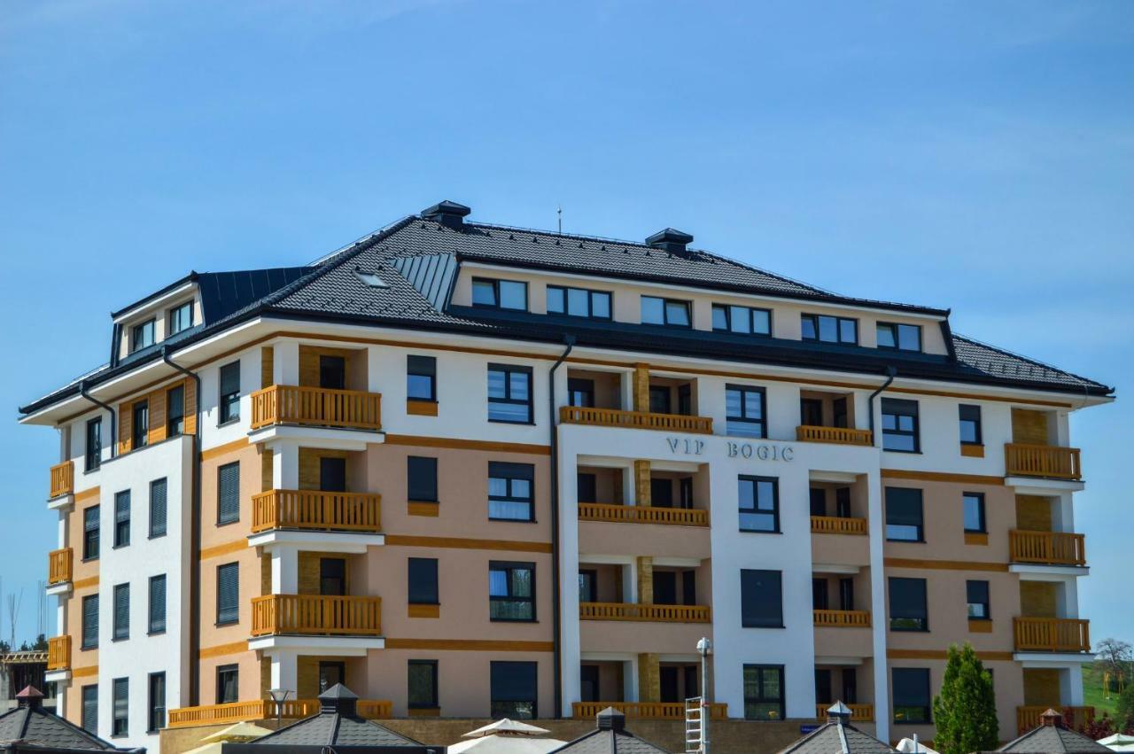 Apartman Bozur ซลาตีบอร์ ภายนอก รูปภาพ