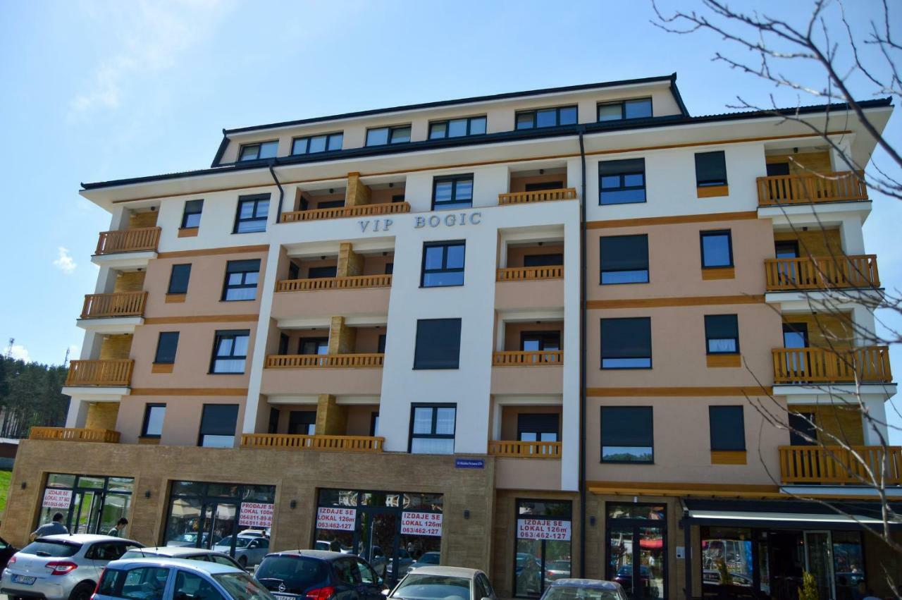 Apartman Bozur ซลาตีบอร์ ภายนอก รูปภาพ